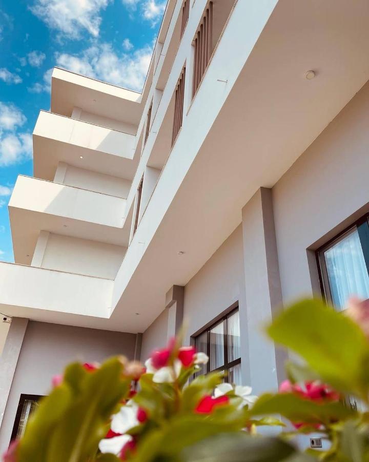 Abaash Hotel Afon New Athos Exterior photo